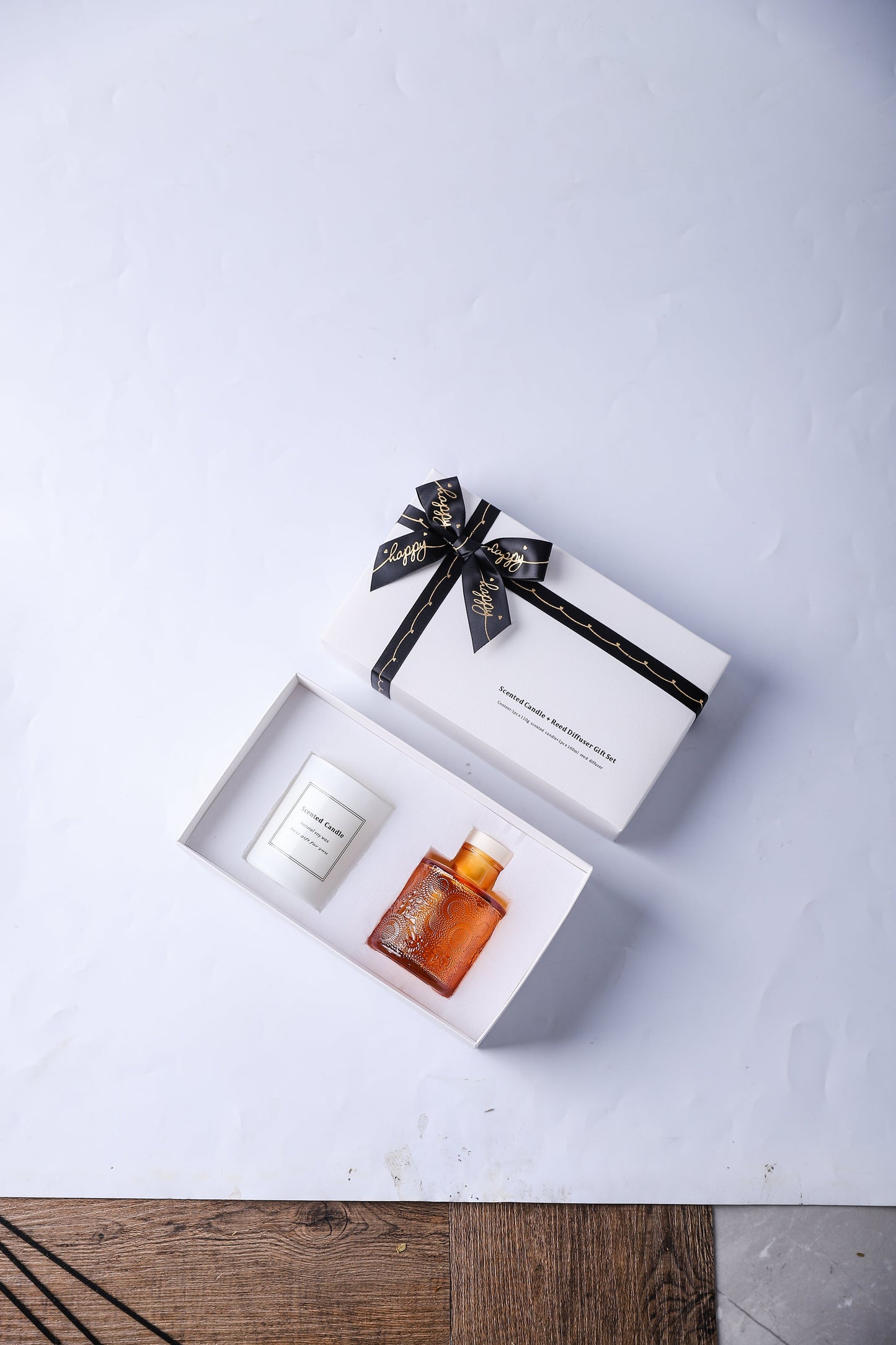 Amber & Moss Soy Wax SCENTED CANDLE + REED DIFFUSER w/ Gift Set