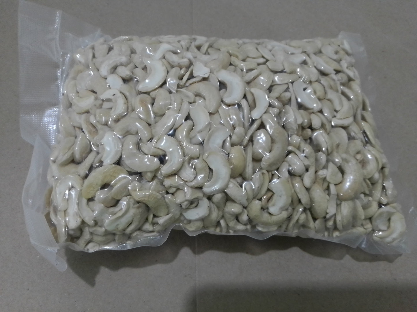 ROASTED SPLIT CASHEW NUTS 1KG from Palawan