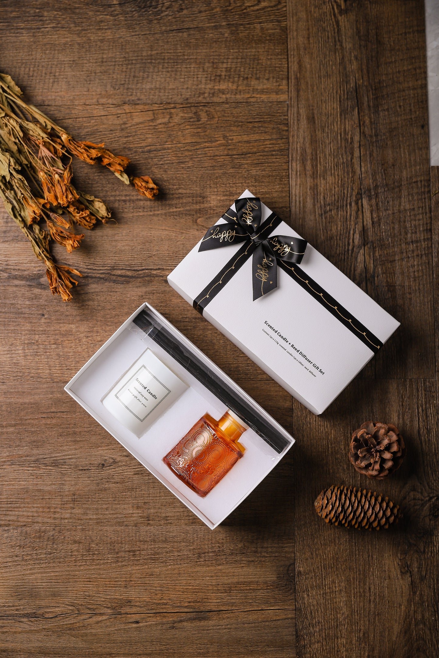 Amber & Moss Soy Wax SCENTED CANDLE + REED DIFFUSER w/ Gift Set