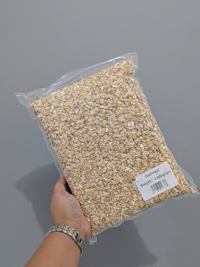 Old Fashion ROLLED OATS 1kg - sugar free healthy rolled oats - Exp. Date March 2027