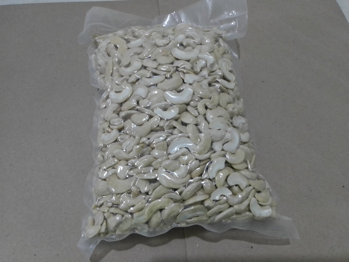 ROASTED SPLIT CASHEW NUTS 1KG from Palawan