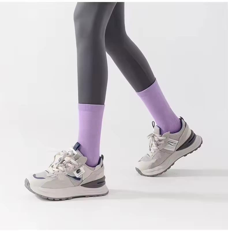 Reflective Breathable SPORTS SOCKS for Cycling Running Non-Slip Mid-Tube Socks