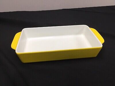 Happiness YELLOW ENAMELED CAST IRON CASSEROLE DISH - 42 x 25 x 4cm / 2.16kg